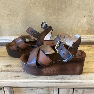 Freebird Leather Platform Sandals with 3 inch heel. Size 9. NEW